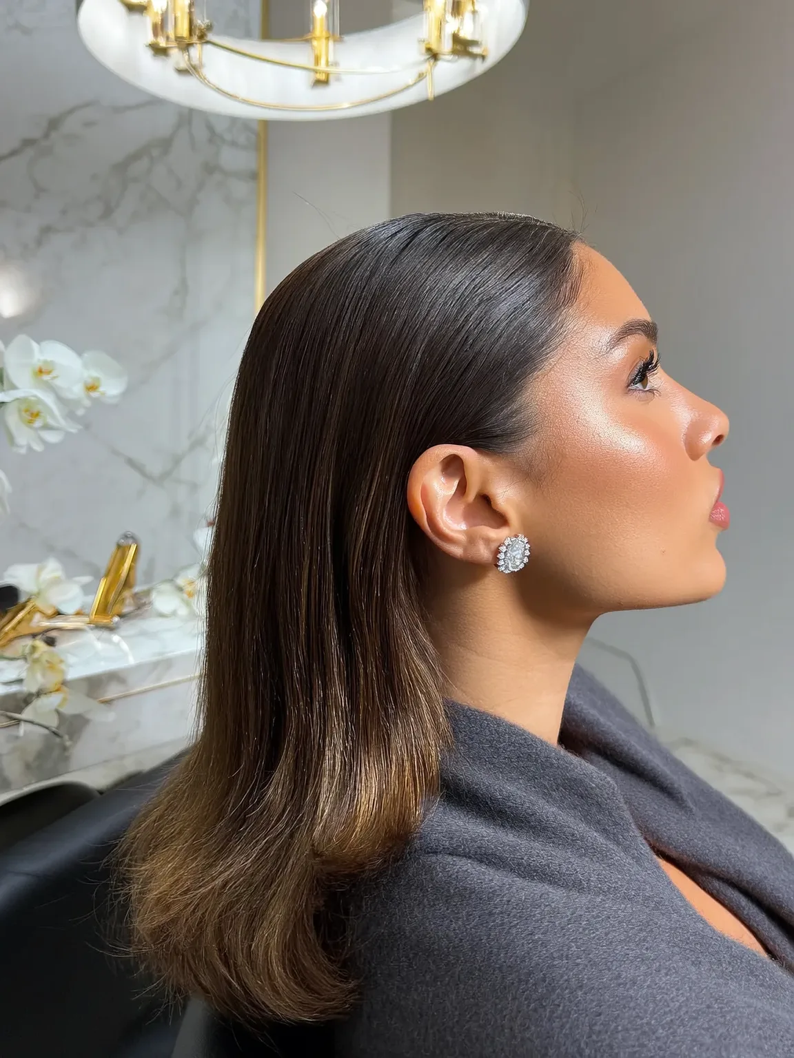 Classic Shoulder-Length Bob in Warm Caramel Brown